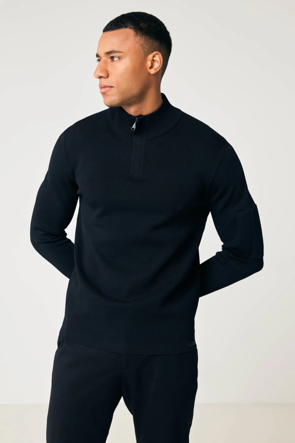 Half zip pocket zwart