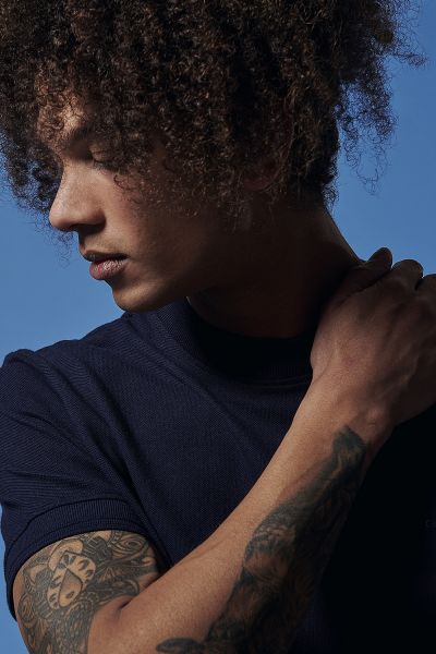 PIQUE T-SHIRT DONKERBLAUW