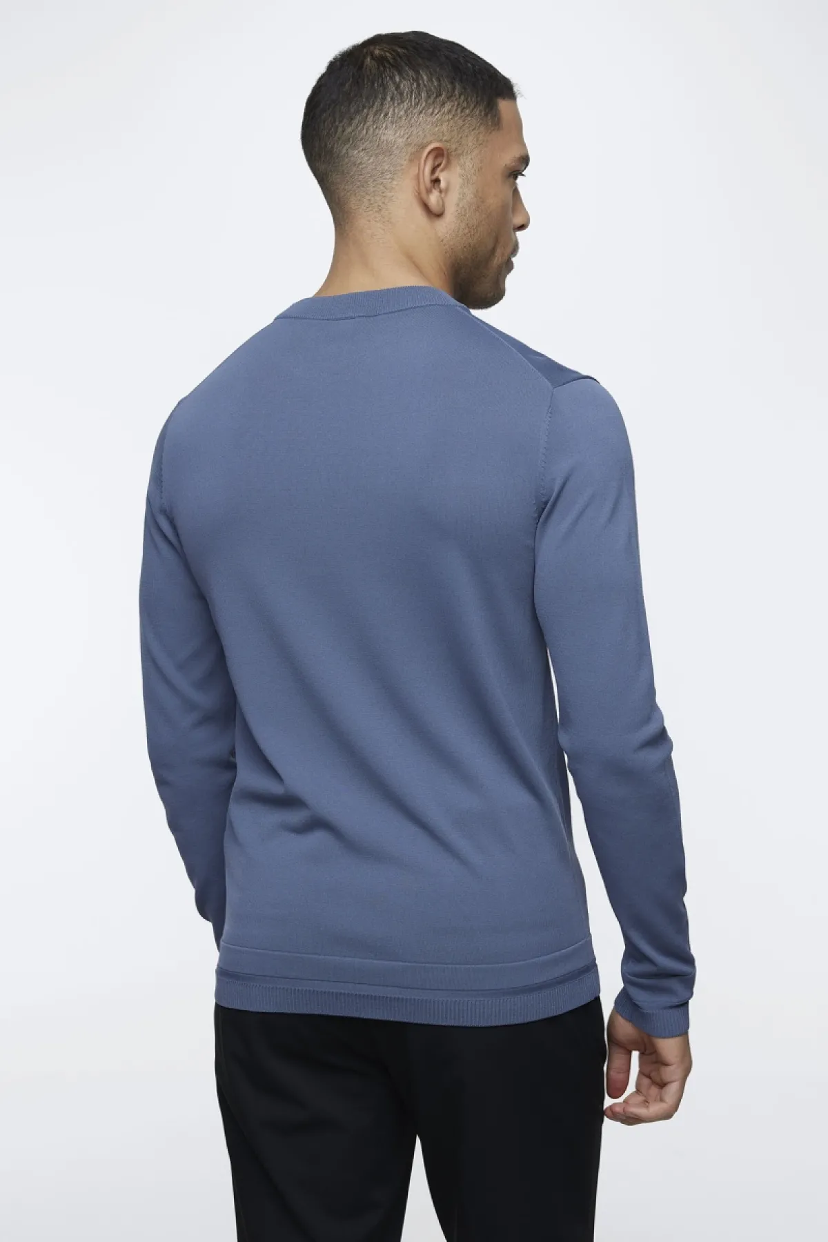 Round neck | Cool dry