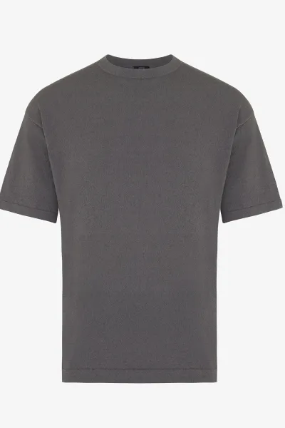 Relaxed round neck donkergrijs