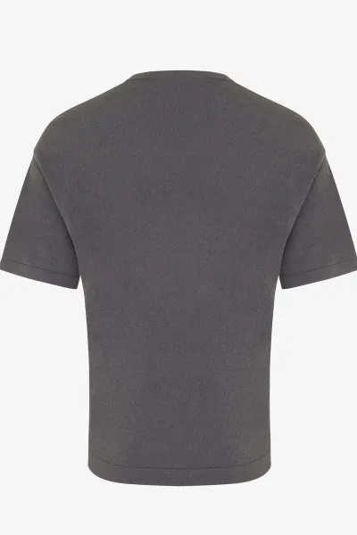 Relaxed round neck donkergrijs