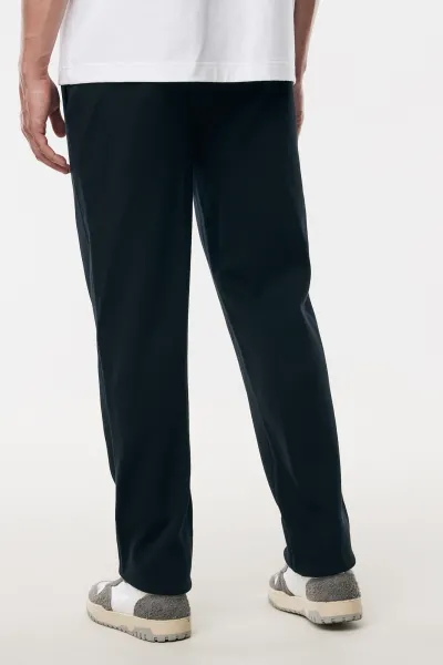 Monogram Raye Trousers | Zwart