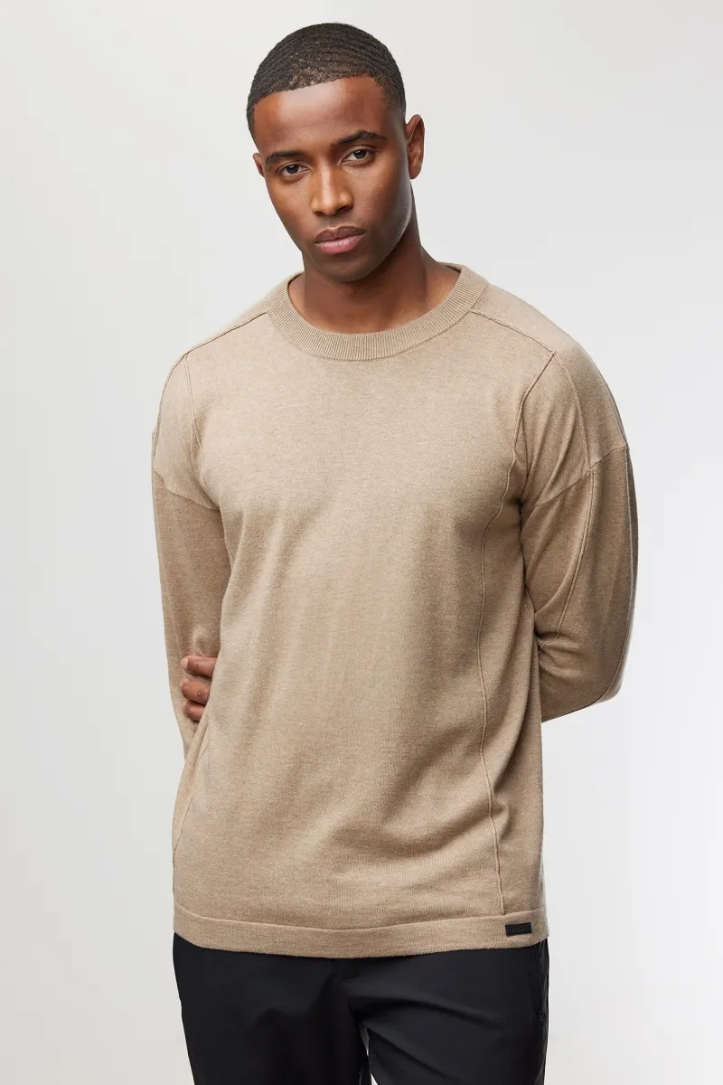 Relaxed round neck | Zand