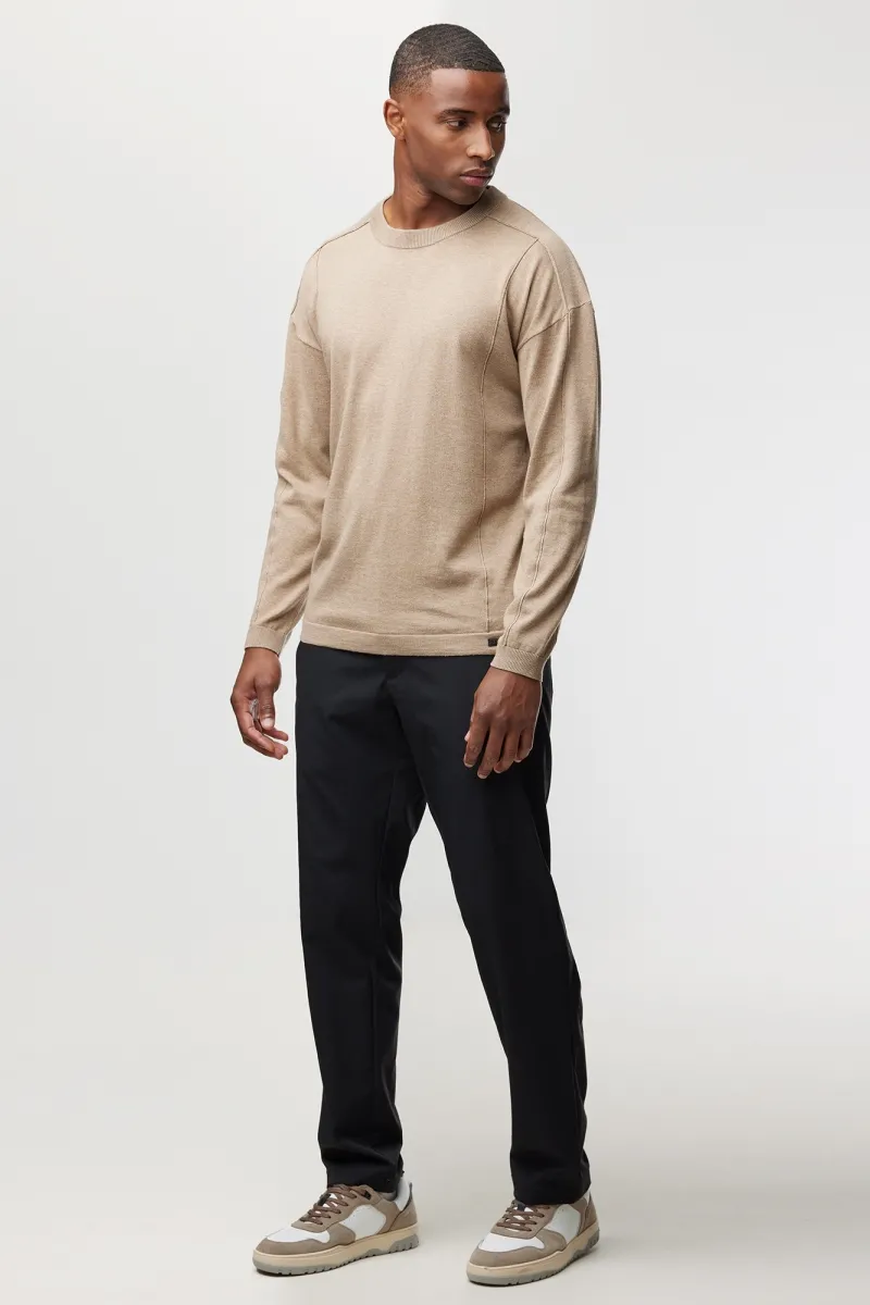 Relaxed round neck | Zand