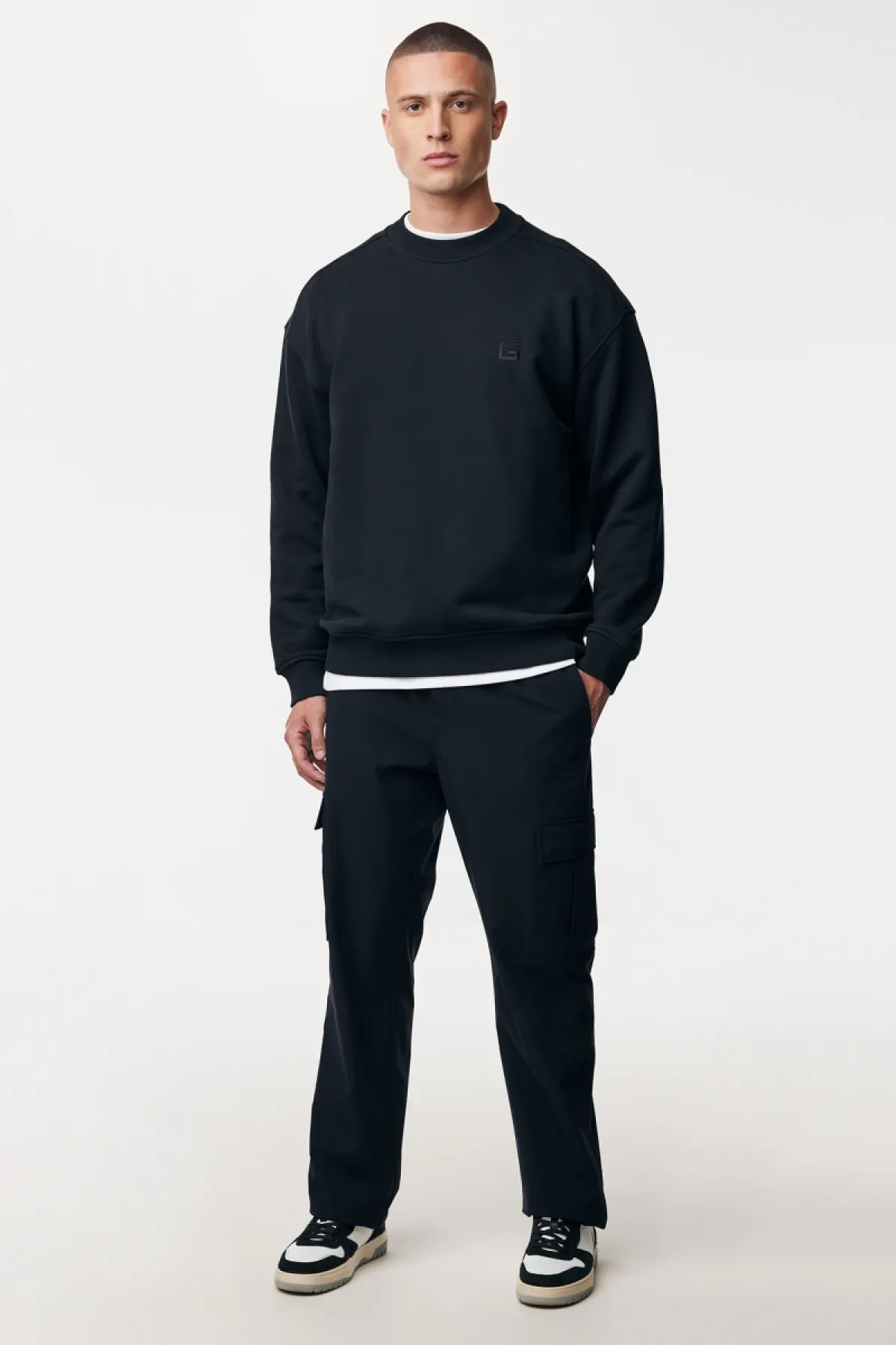 Monogram crewneck | Zwart