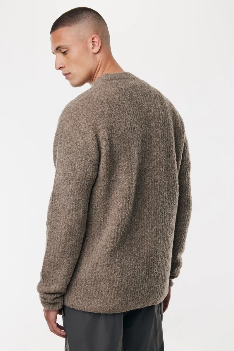 Monogram Relaxed Round Neck | Bruin