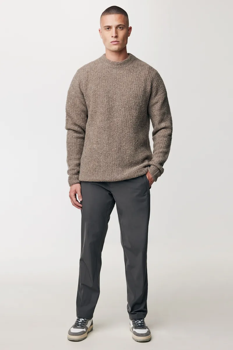 Monogram Relaxed Round Neck | Bruin