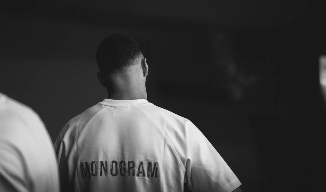 aw25.header.