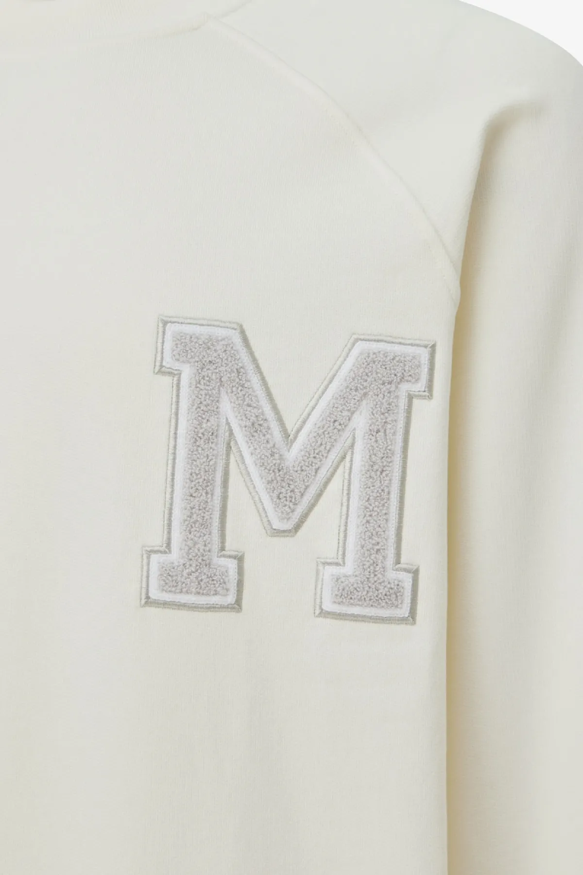 Monogram raglan crewneck | Off white
