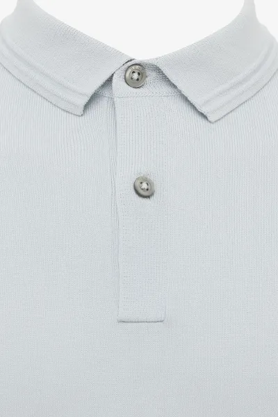 Polo met 2 knopen | Lichtblauw