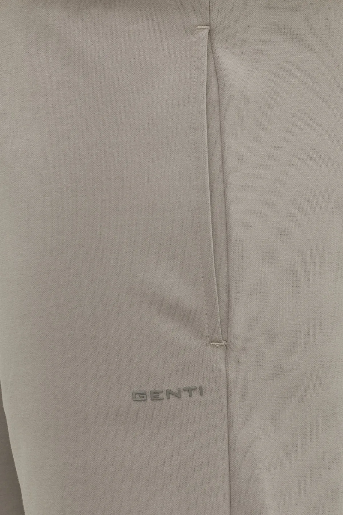 Tech Sweatshort | Bruin