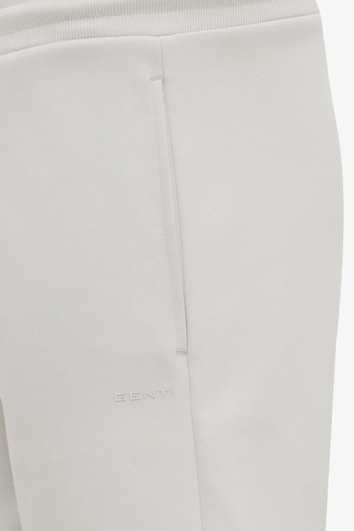 Tech Sweatshort | Off-white