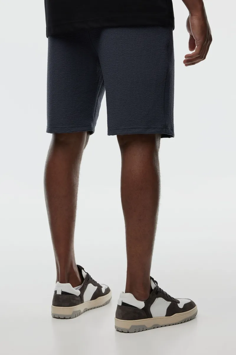 Monogram Short | Donkergrijs