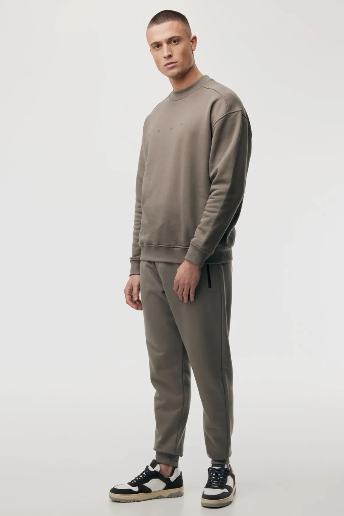 Sweater | Donkerbruin