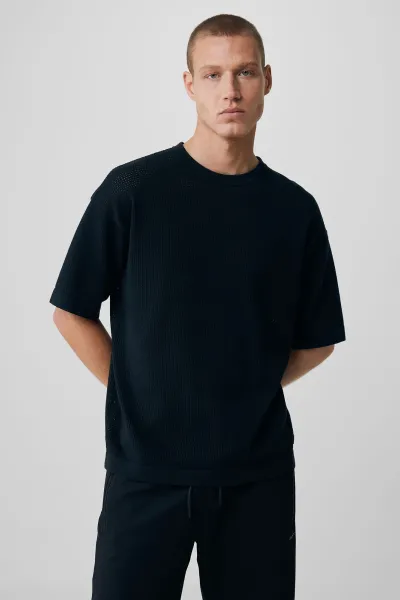 Crochet t-shirt | Zwart