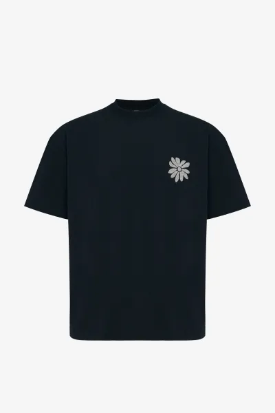 Floral Embroidery T-shirt | Zwart