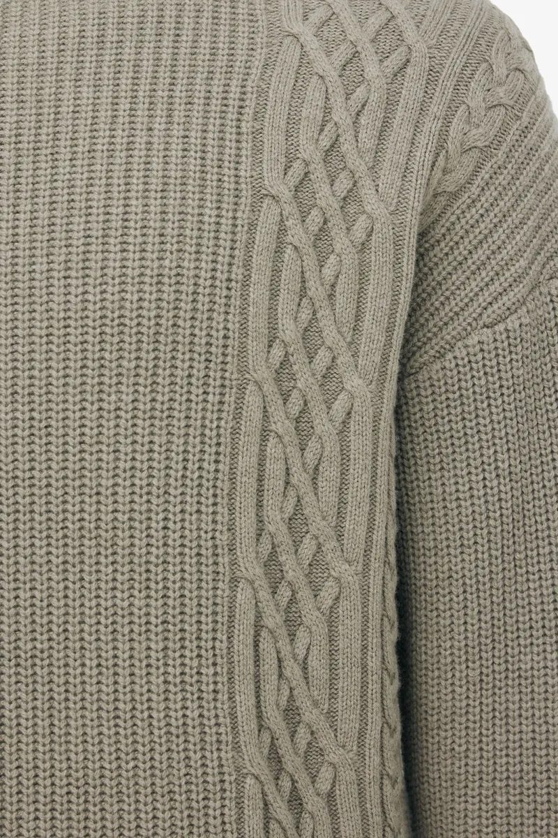 Cable Roundneck | Light Taupe
