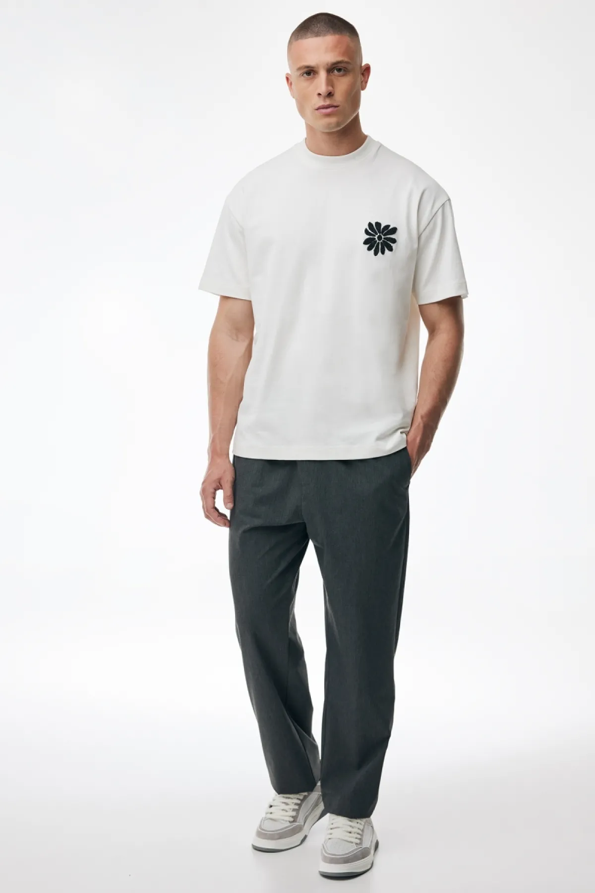 Floral Embroidery T-shirt | Off White