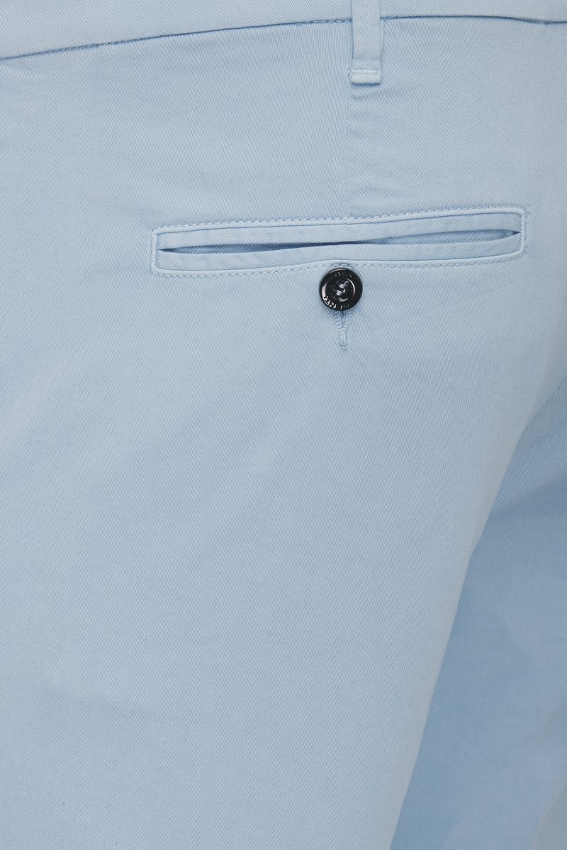 Katoen stretch shorts hemelblauw