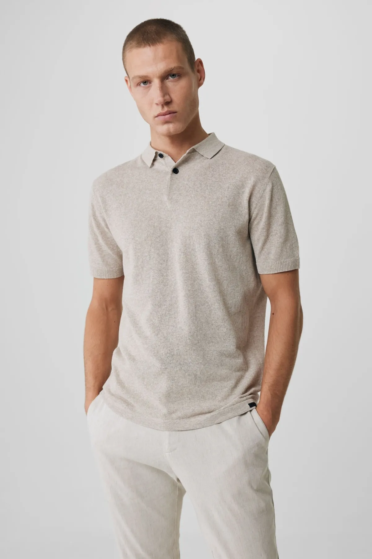 Knitted polo beige