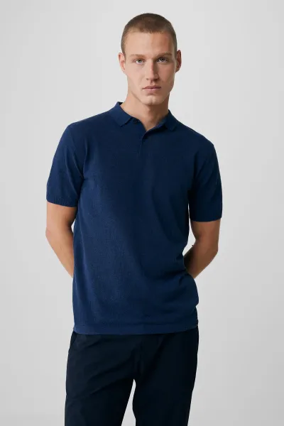 Knitted polo blauw
